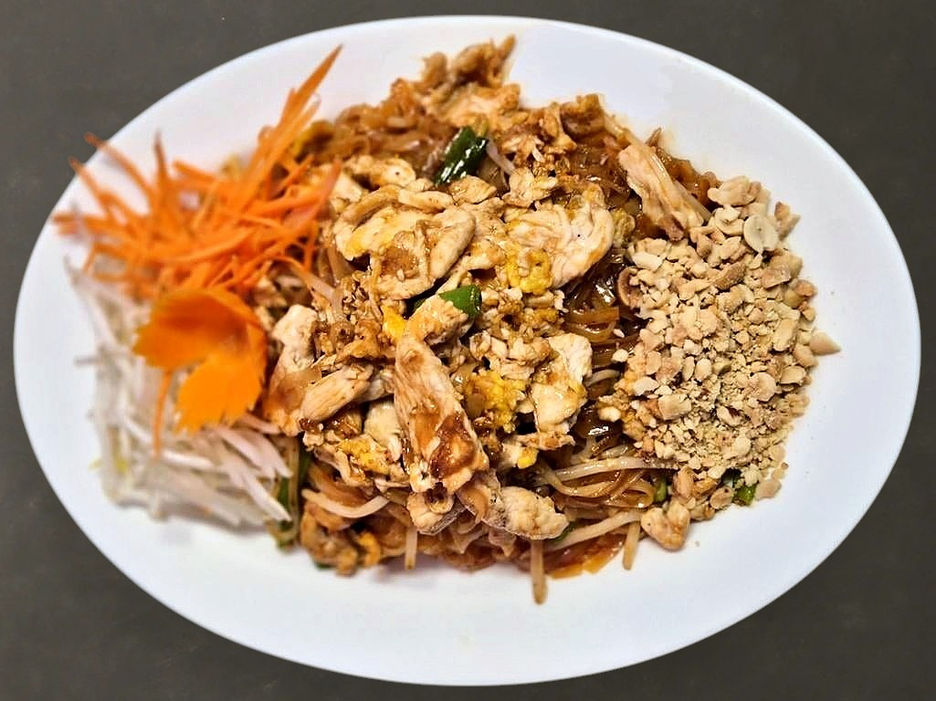 #32. PAD THAI NOODLE
