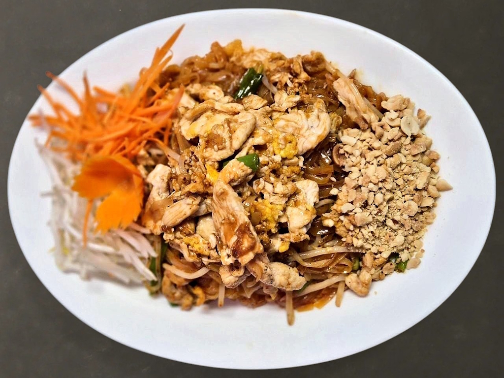 #32. PAD THAI NOODLE